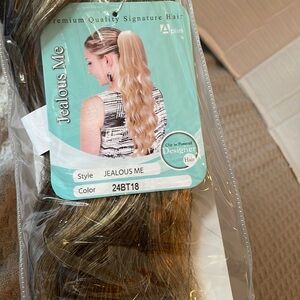 Premium quality synthetic hair Clíp in